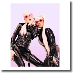 Cover: Kim Petras & Nicki Minaj - Alone