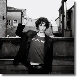 Cover: sombr - we never dated