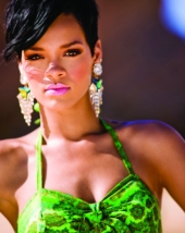 Rihanna macht mal wieder Mode