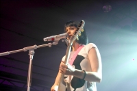 Katy Perry: Klettverschluesse retten ihre Konzerte