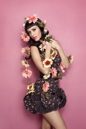 Katy Perry wird Weihnachts-Werbegesicht von 'HundM'