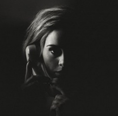 Adele: 'Hello' ist bereits auf Rekordkurs