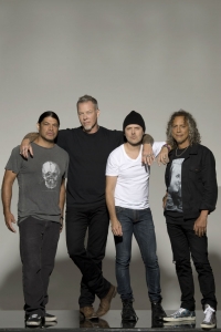 Metallica spenden grosse Summe an Opfer der Waldbraende