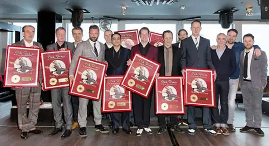 Foto zur News Gold für Dick Brave und Rock‘n’Roll Therapy – Dick Brave vom 12.04.2013