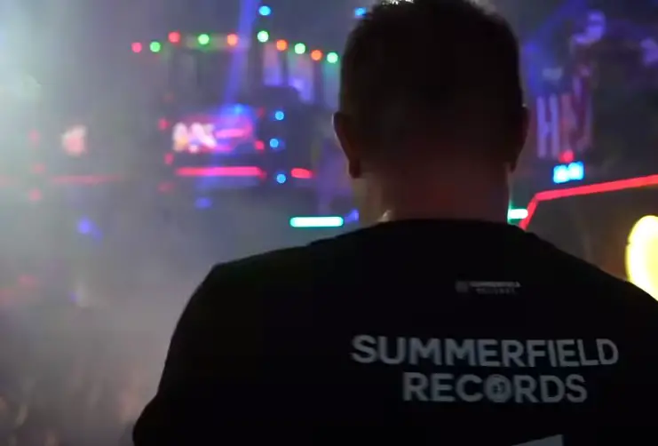 Foto zur News Partyschlager 'Layla' erobert die Deutschen Charts - So reagieren die Künstler! vom 29.06.2022