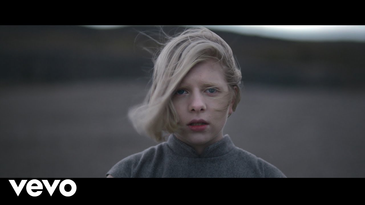 Aurora – Running With The Wolves