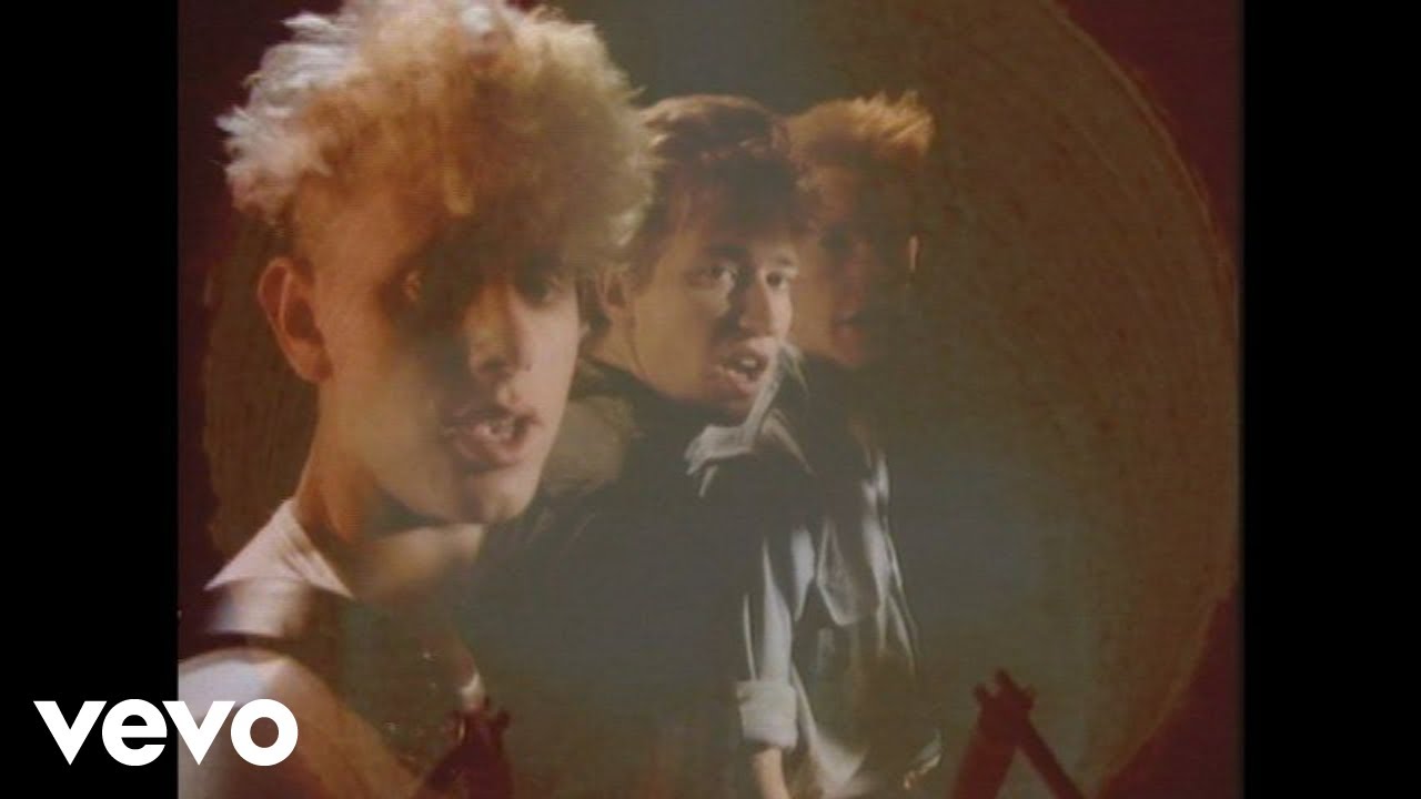 Video starten: Depeche Mode – Love In Itself