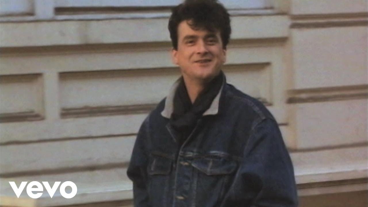 Les McKeown – She's A Lady