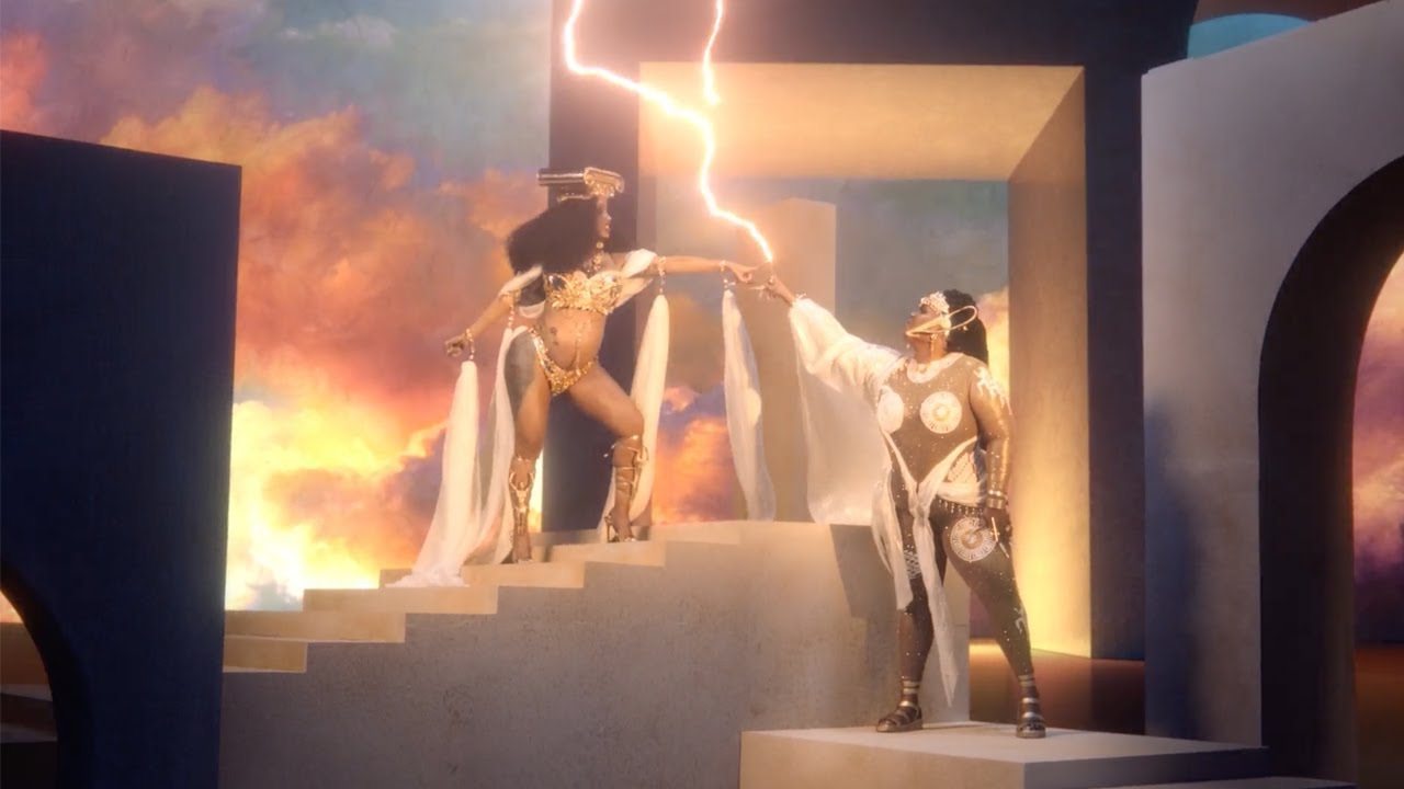 Lizzo feat. Cardi B – Rumors