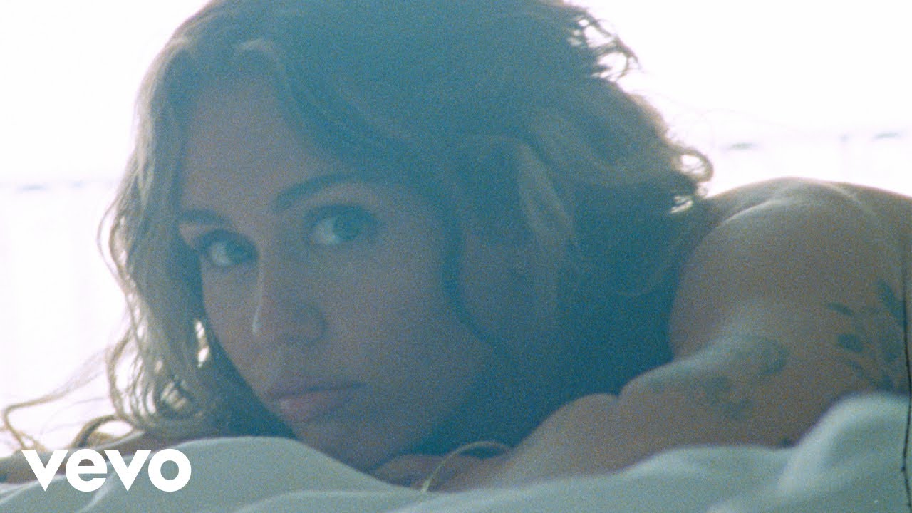 Miley Cyrus – Jaded