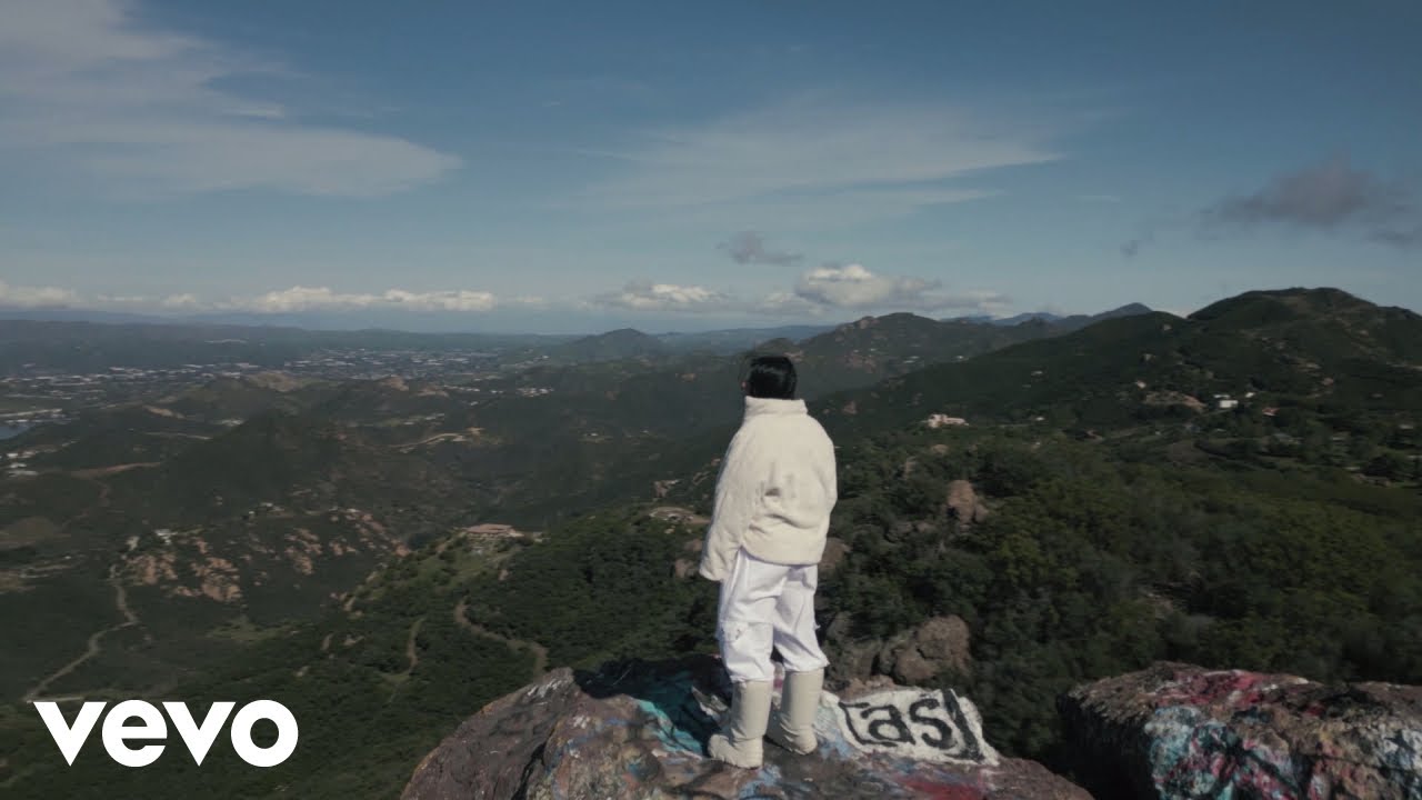 Video starten: Natalie Jane – Seeing You With Other Girls