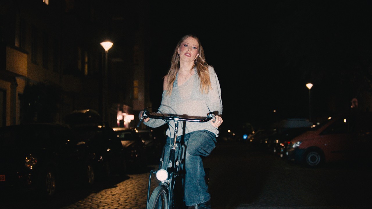Video starten: LEA – Mit dir alleine sein