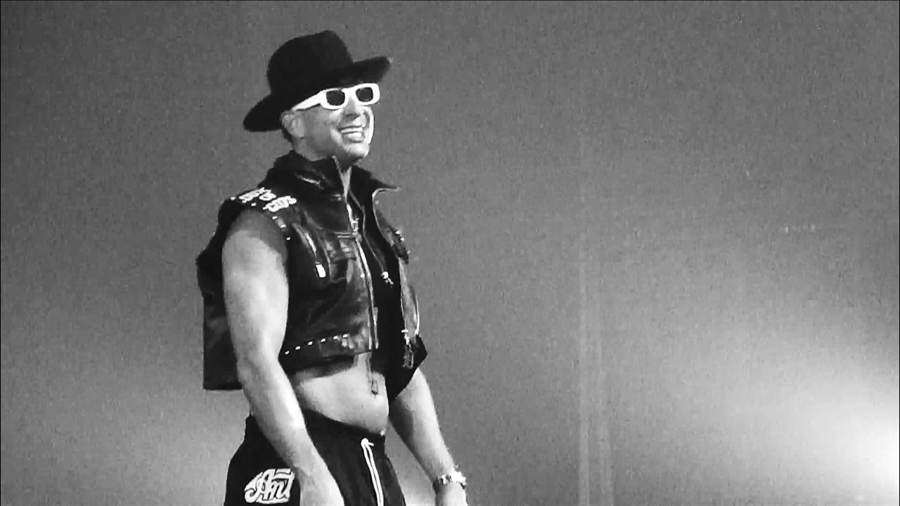 Timmy Trumpet – Dance Till I Die