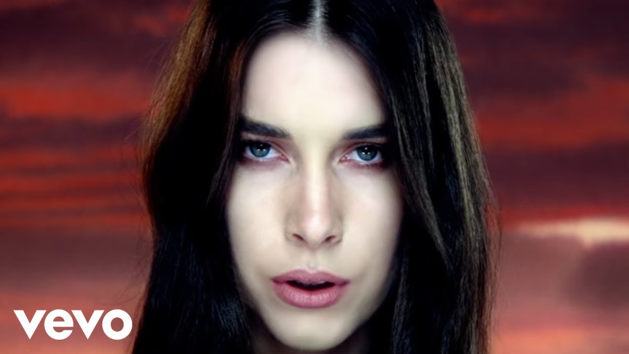 Calvin Harris feat. HAIM – Pray To God