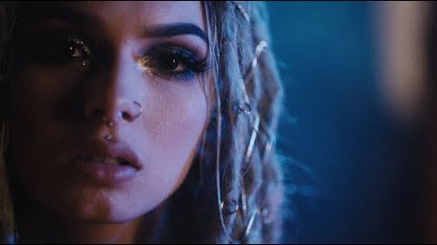 Zhavia – Candlelight