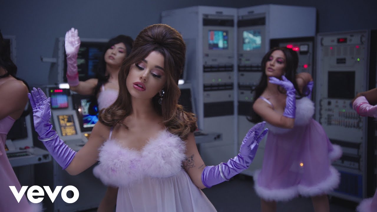 Ariana Grande – 34+35