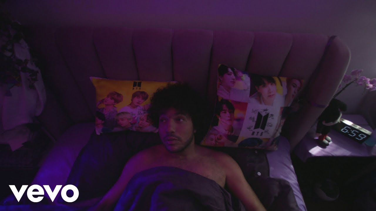 Video starten: Benny Blanco feat. BTS & Snoop Dogg – Bad Decisions