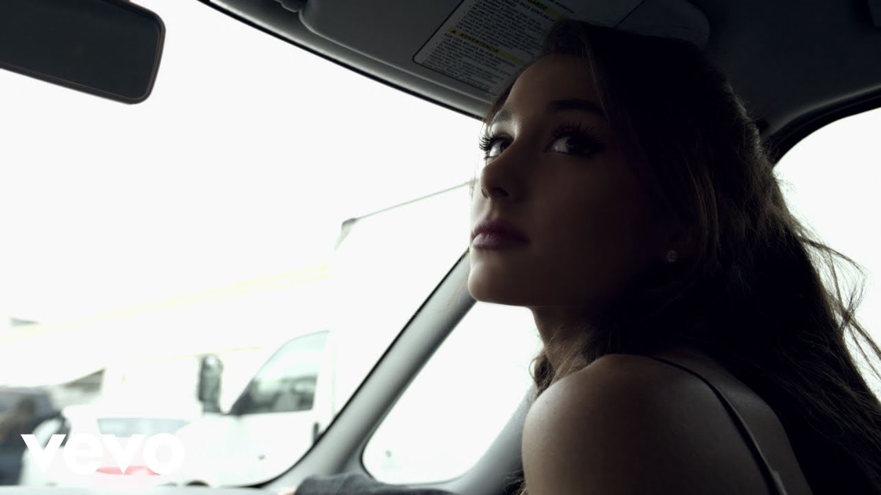 Ariana Grande – One Last Time