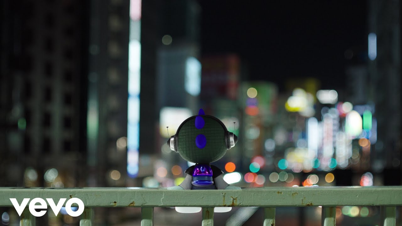 Video starten: OneRepublic – Nobody (from Kaiju No. 8)