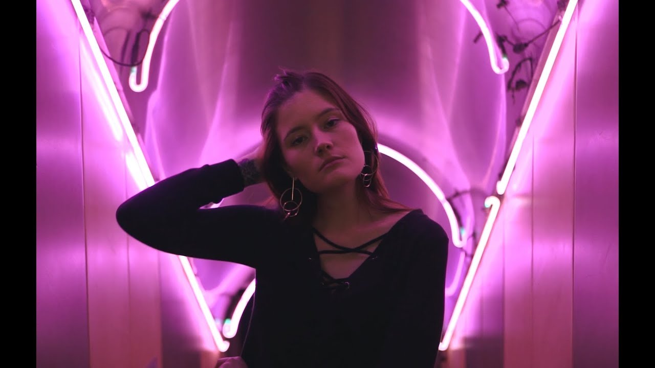 Madeline Juno – Borderline