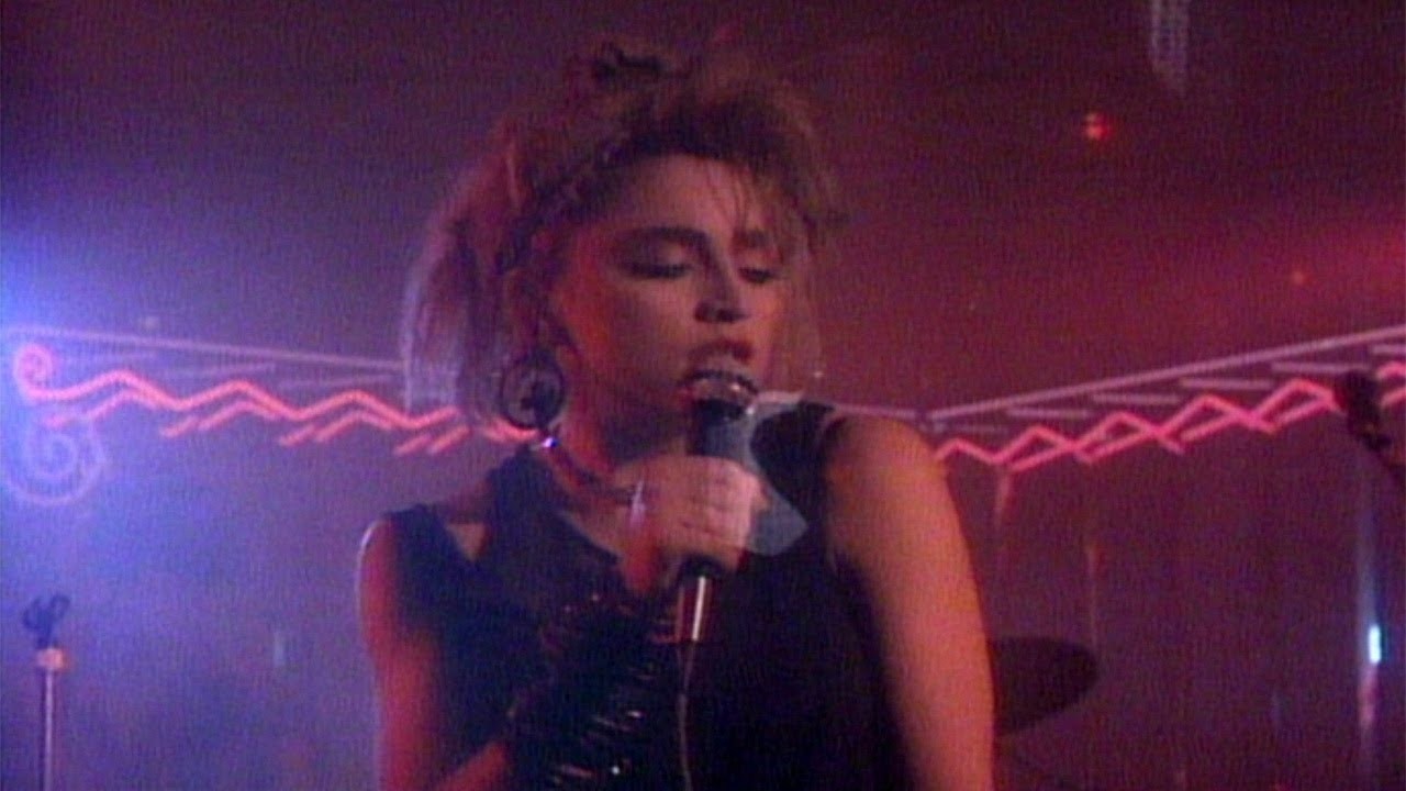 Video starten: Madonna – Crazy For You