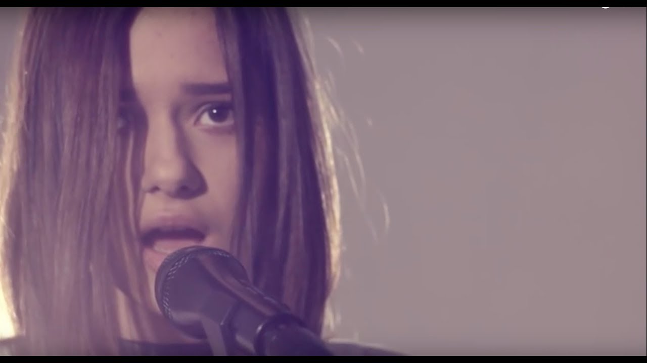 Video starten: Bloom Twins – Fahrenheit