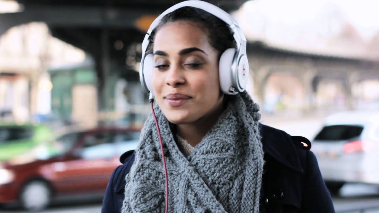 Video starten: Jahcoustix feat. Shaggy – WorldCitizen