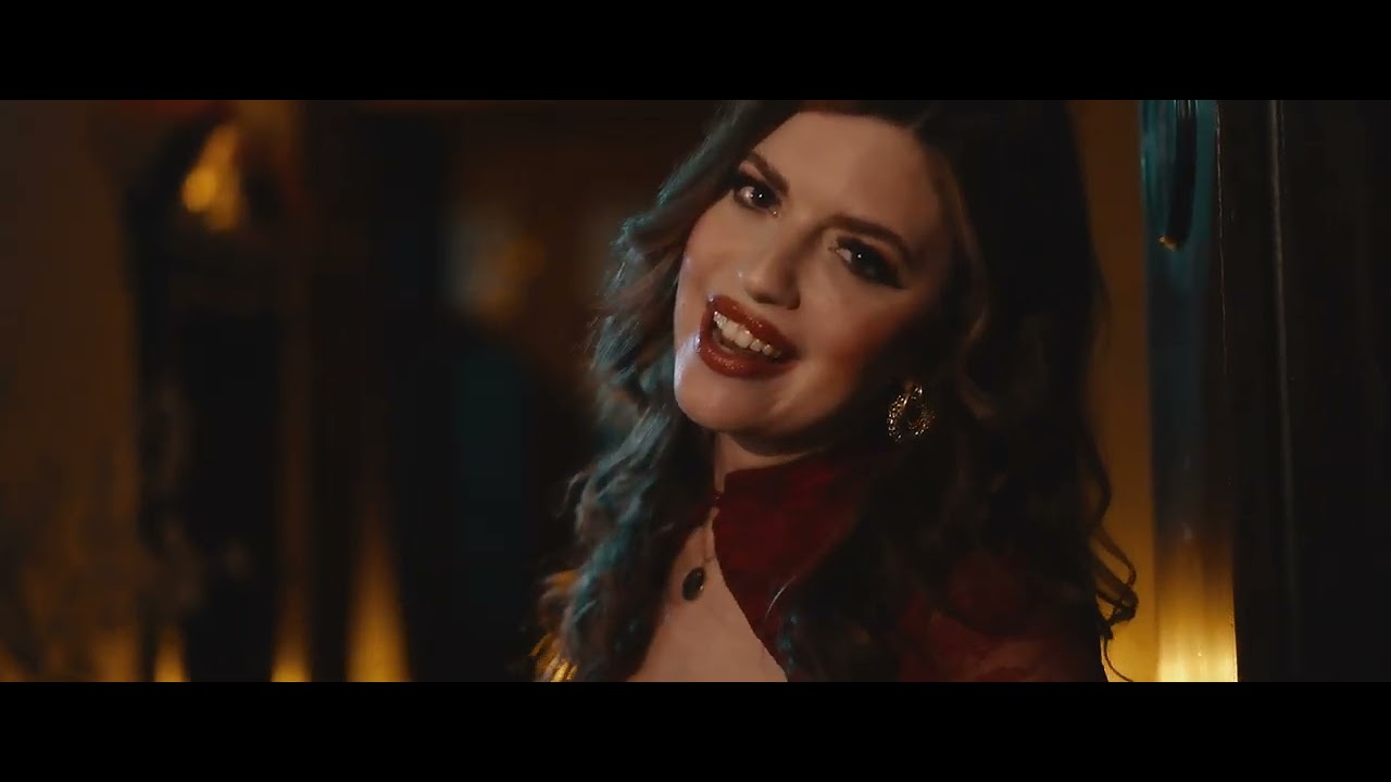 Video starten: Lisa Klein – Flammen im Wind