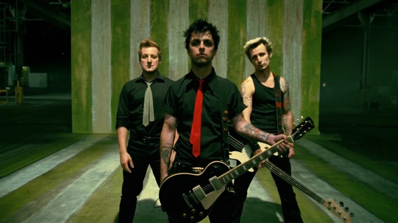 Video starten: Green Day – American Idiot