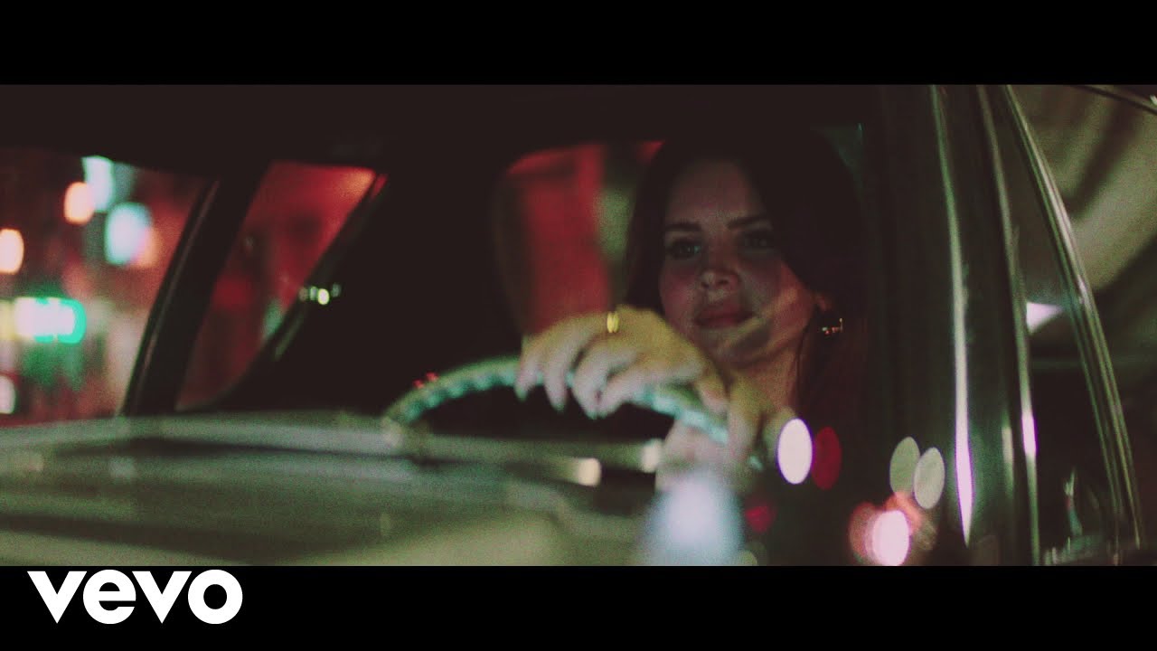 Lana Del Rey – White Mustang