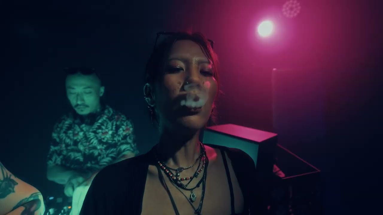 Video starten: MKJ x liquidfive & Badjack – All I Need Is You