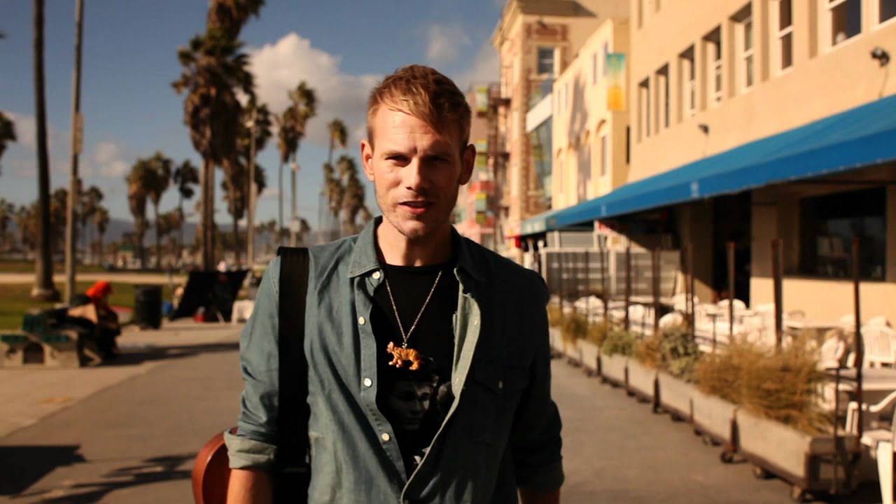 Video starten: Tom Hugo – Open Up Your Eyes