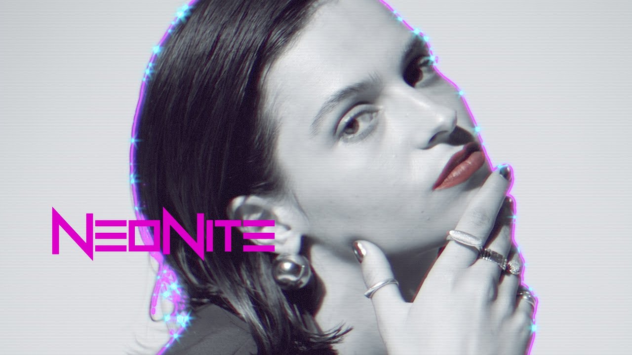 Video starten: NeoNite – Kiss Me