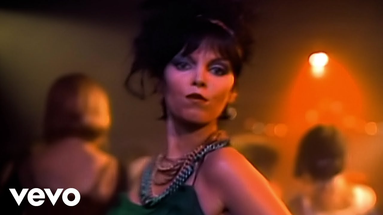 Pat Benatar – Love Is A Battlefield