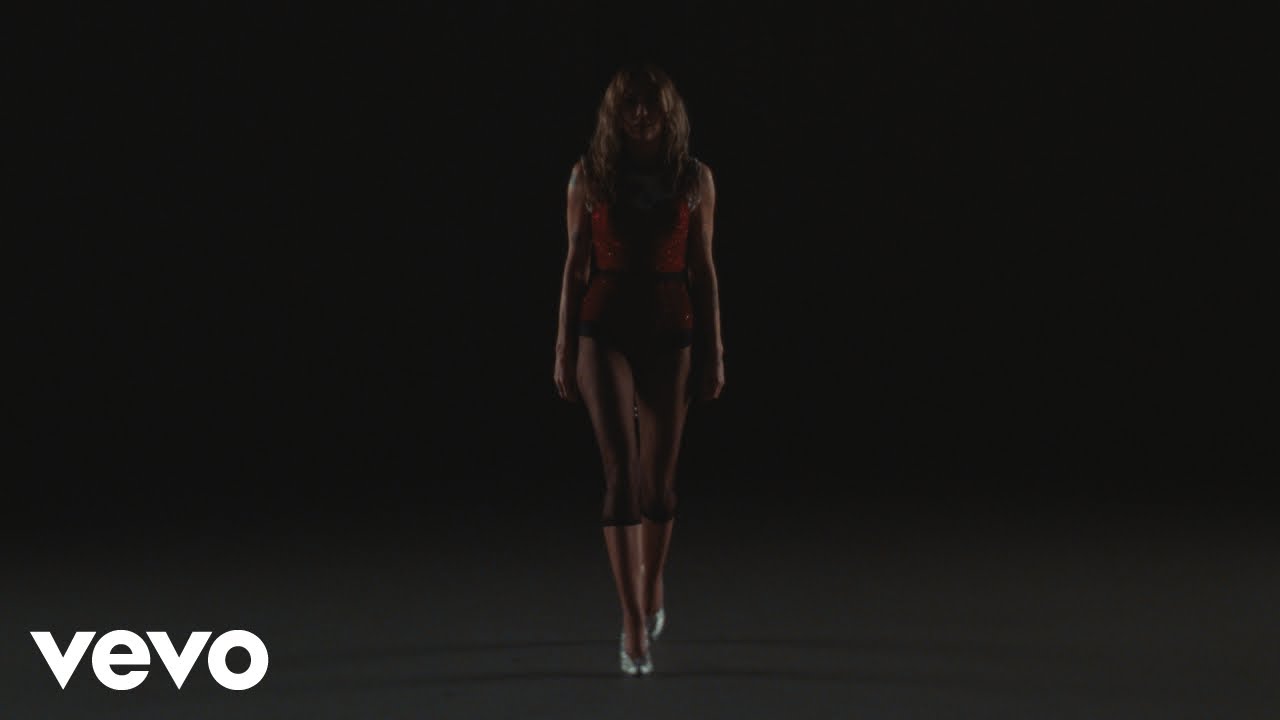 Video starten: Miley Cyrus – Used To Be Young
