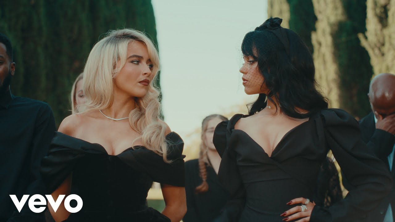 Video starten: Sabrina Carpenter – Taste