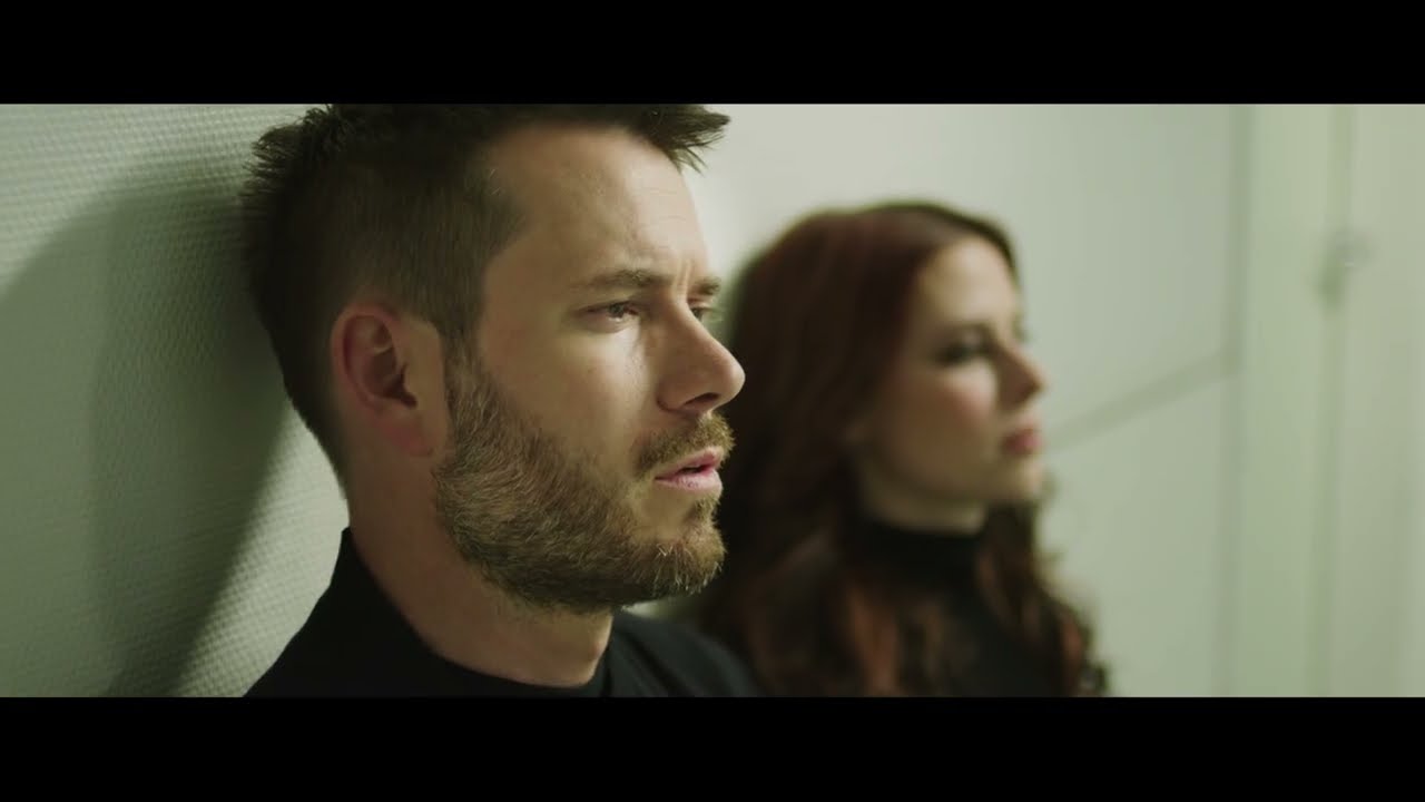 Video starten: Revolverheld & Jennifer Haben – Die Einzigen