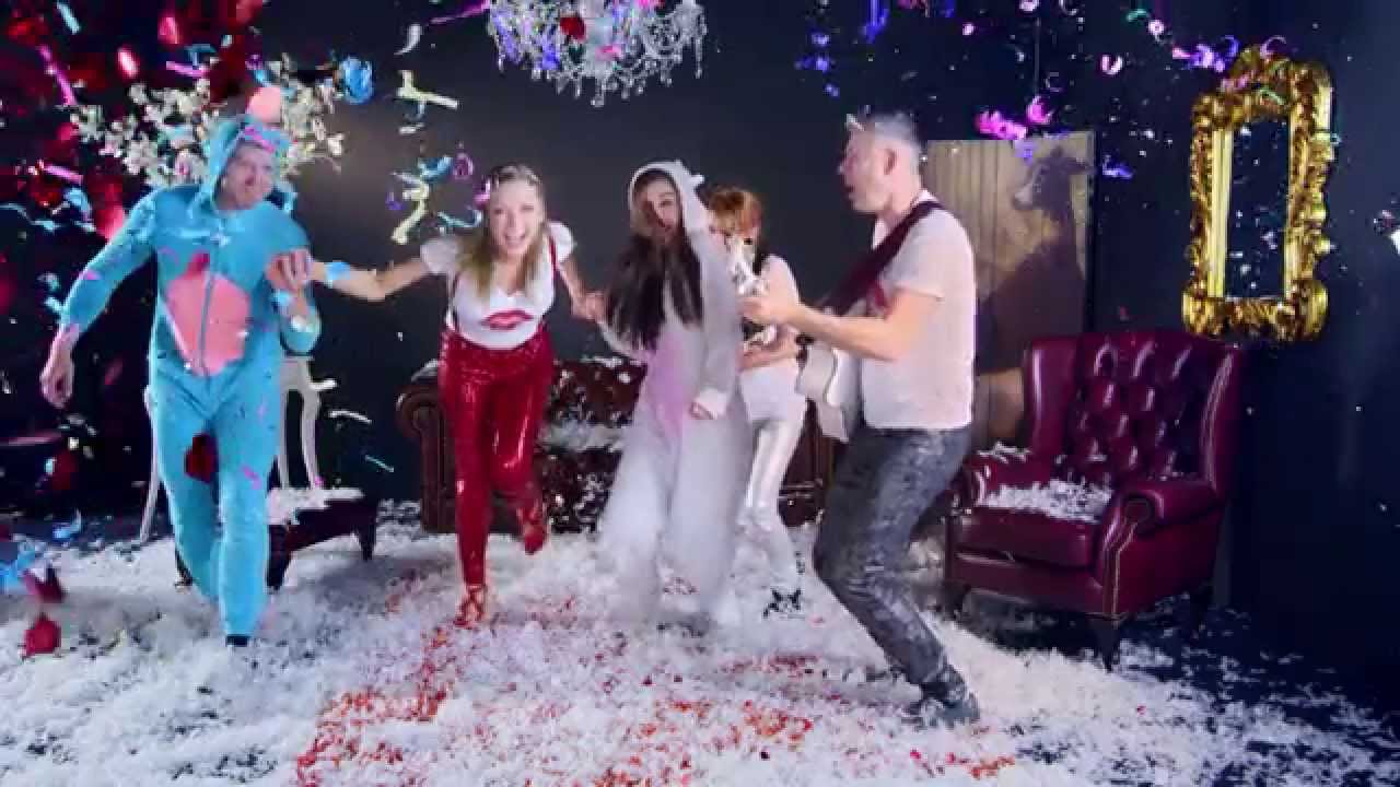 Linda Hesse – Knutschen... ich kann nichts dafür