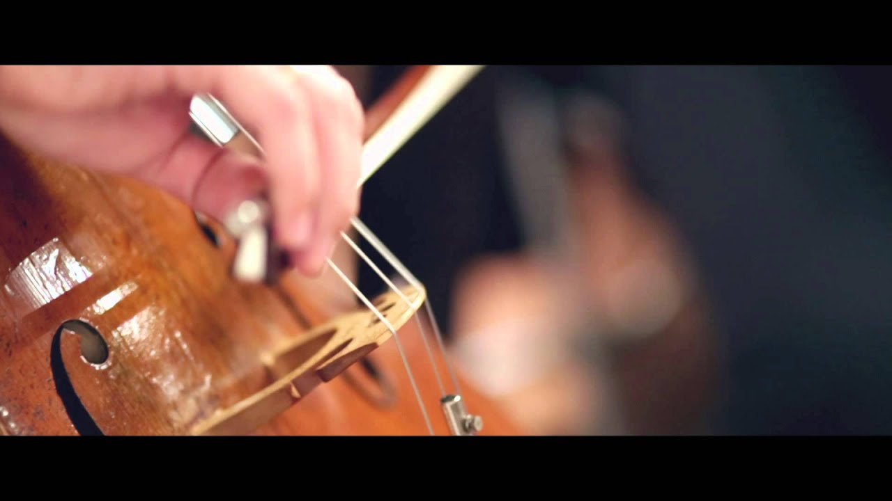 Video starten: Milow – Little In The Middle