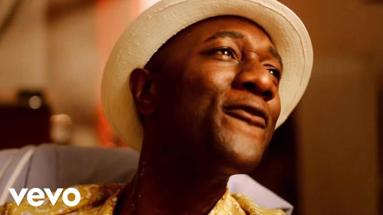 Aloe Blacc – Brooklyn In The Summer