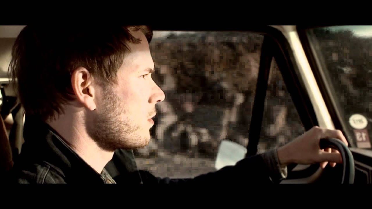 Video starten: Johannes Strate – Es tut mir weh dich so zu sehen