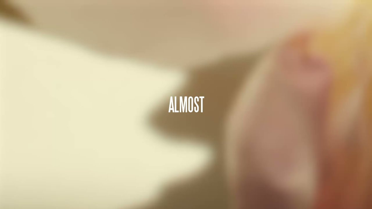 Video starten: Lewis Capaldi – Almost