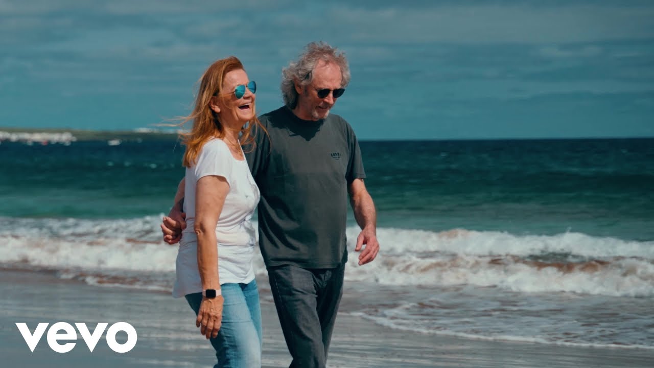 Video starten: Wolfgang Petry – Du gehörst zu mir und ich gehör zu dir