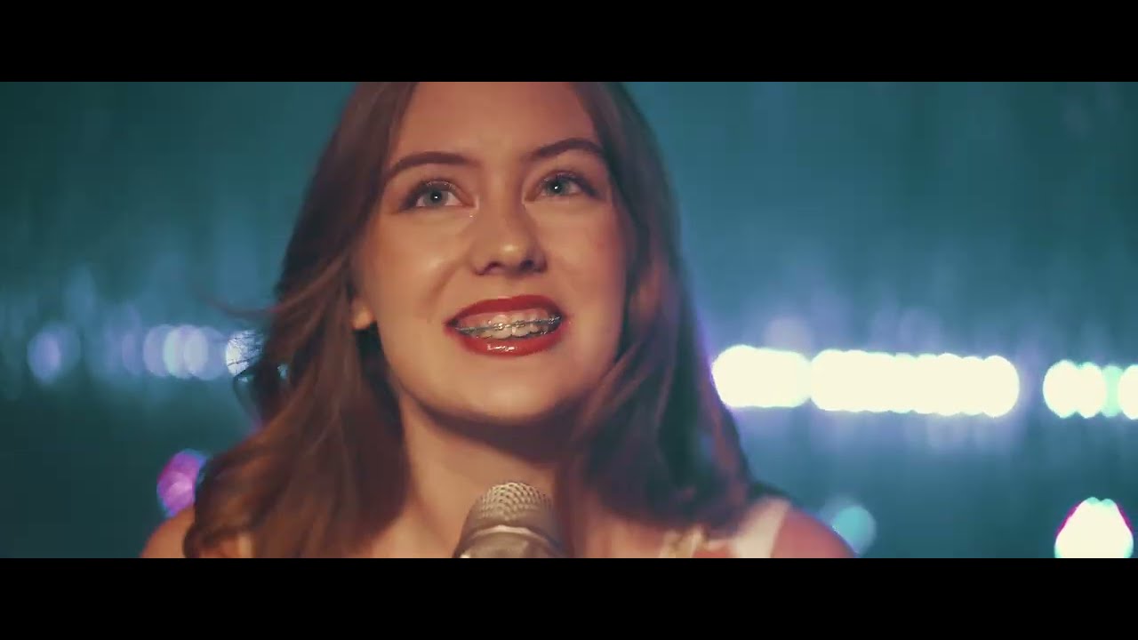Video starten: Lara Zoe – I Love Schlager