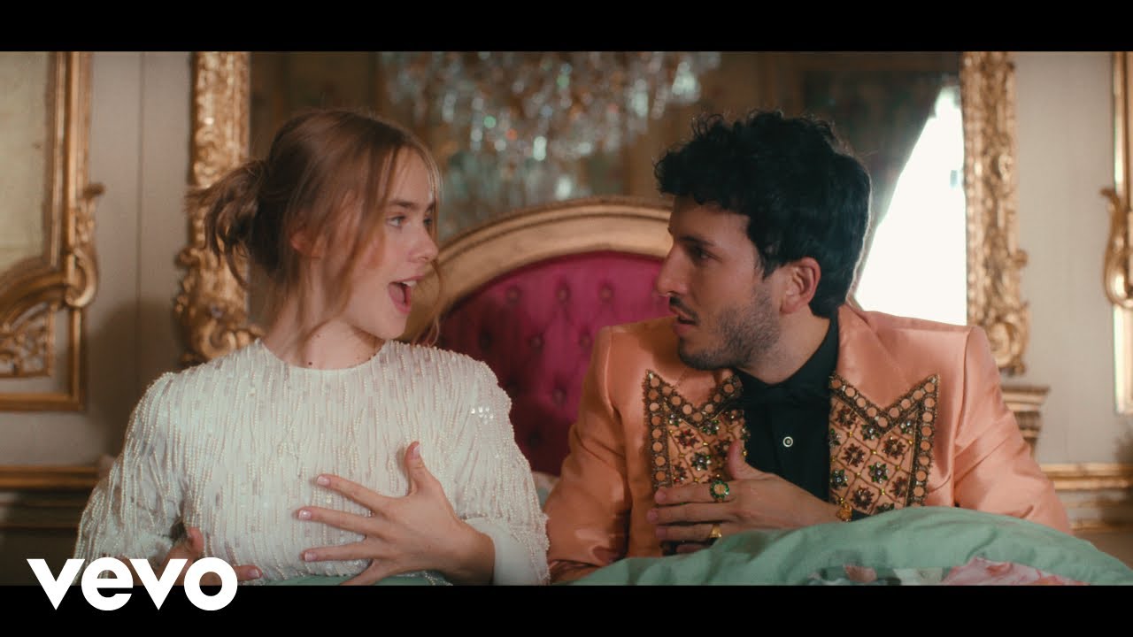 Sebastián Yatra – Tacones rojos