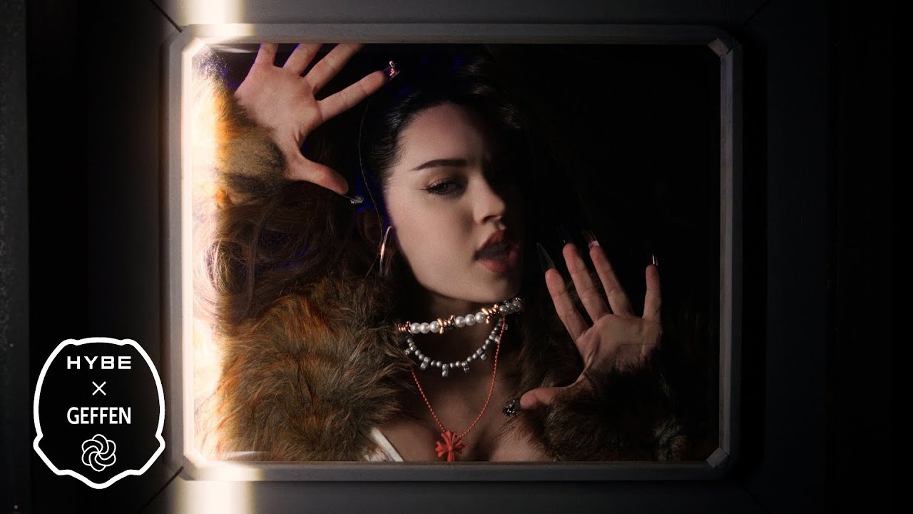 Video starten: KATSEYE – Gnarly