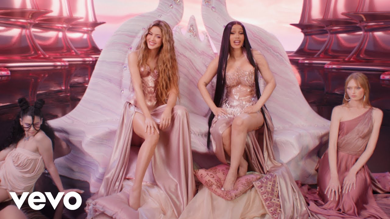 Shakira  & Cardi B – Puntería