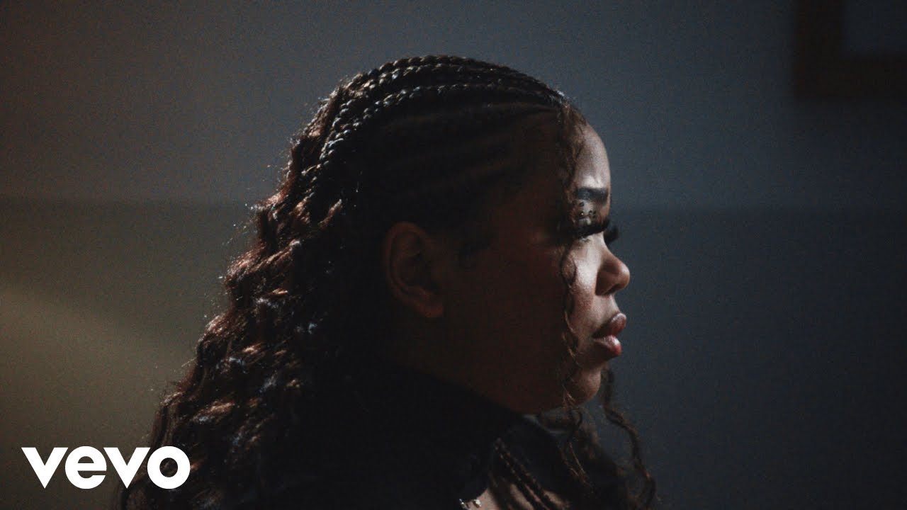 Zoe Wees – Lightning