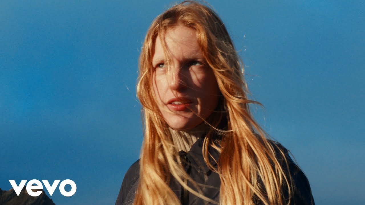 Audrey Hobert – Phoebe