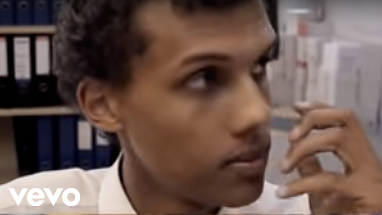 Video starten: Stromae – Alors On Danse